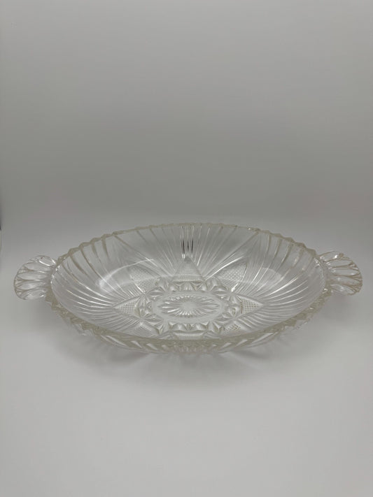 The Scallop Glass Cat Bowl