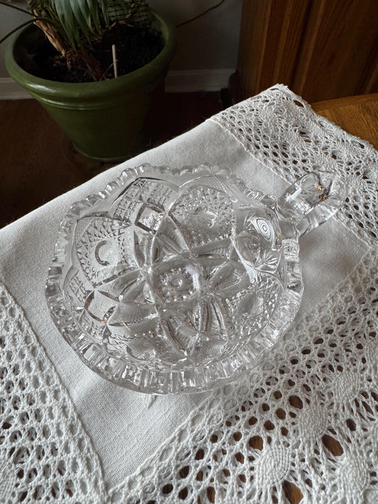 The Round Cat Dish with Raised Edges