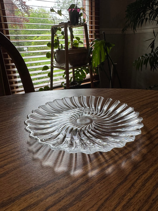 The Ripple Glass Cat Plate